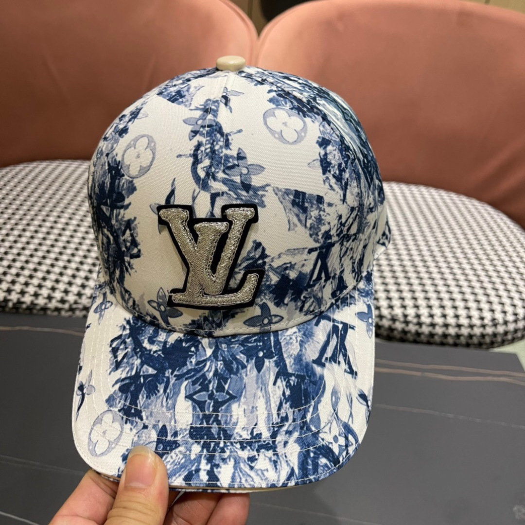  LV(路易威登)新款老花原单棒球帽，11开模订制，做工细致完美，质量超赞，基础头围56，贴片可调节。