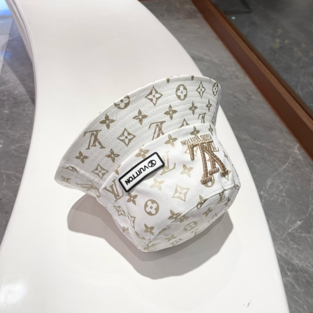  LV路易威登官网版出货，经典渔夫帽，非常经典的经典，流行的复古美，四季可用，出门必备，非常显脸小