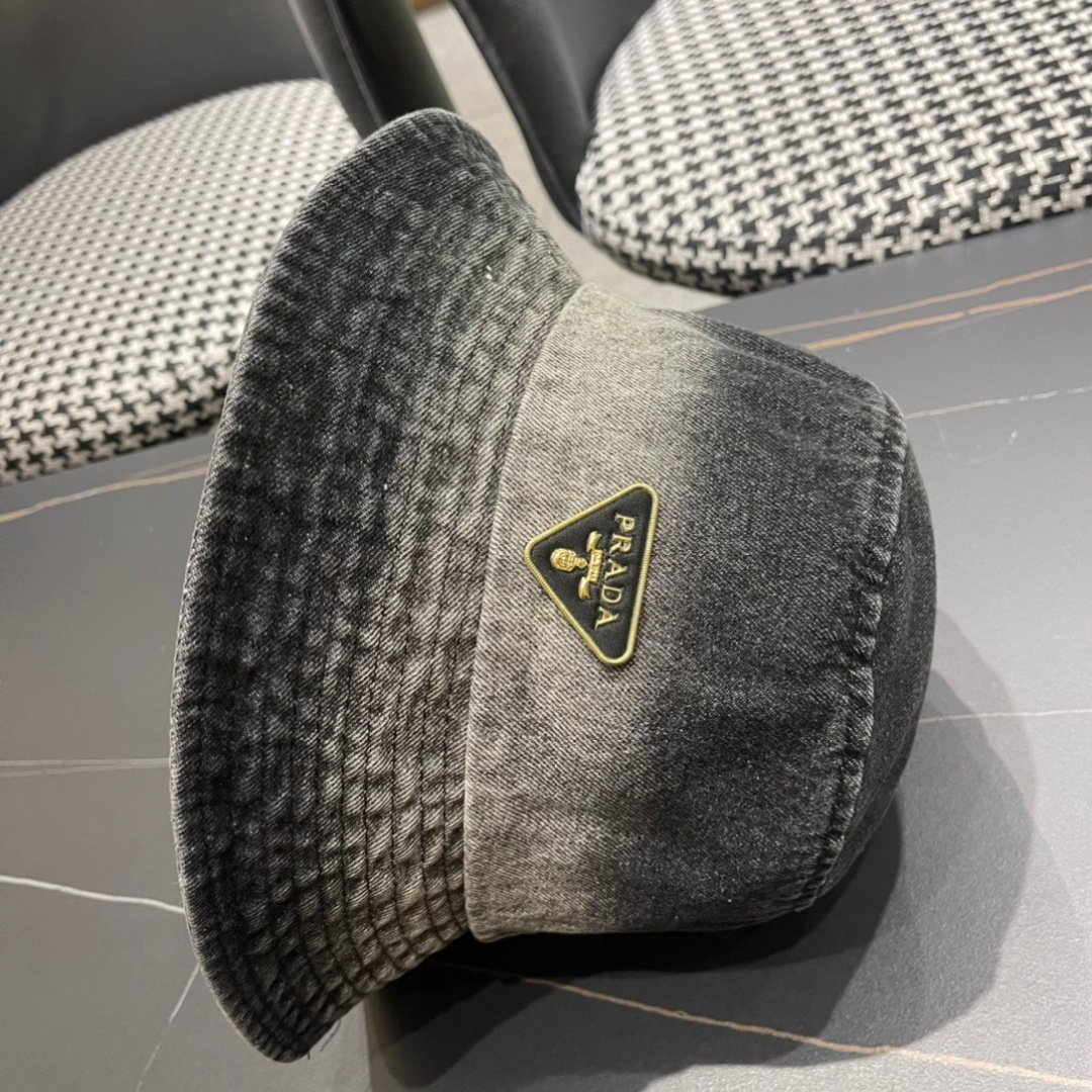  PRADA普拉达牛仔渔夫帽，遮阳防晒帽，头围57cm