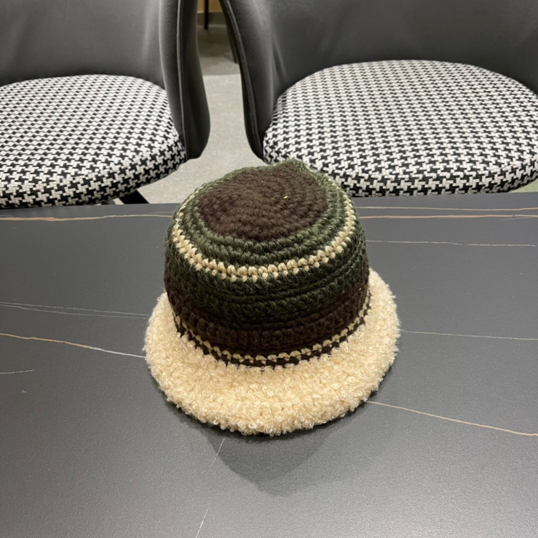 PRADA普拉达 手工毛线帽女秋冬季显脸小百搭保暖护耳渔夫帽水桶帽