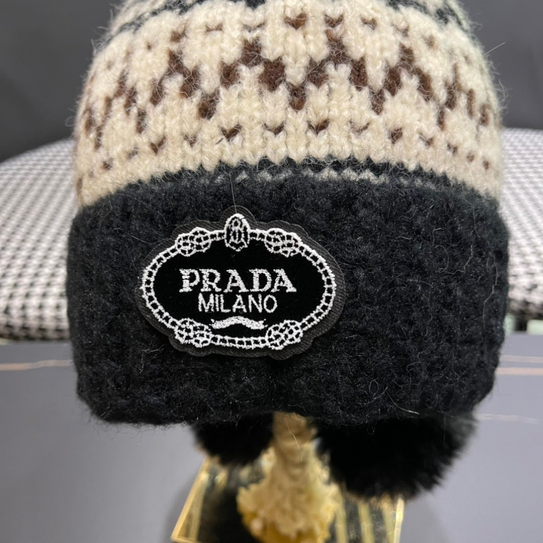  普拉达Prada护耳可爱加绒加厚女可爱保暖针织毛线帽子