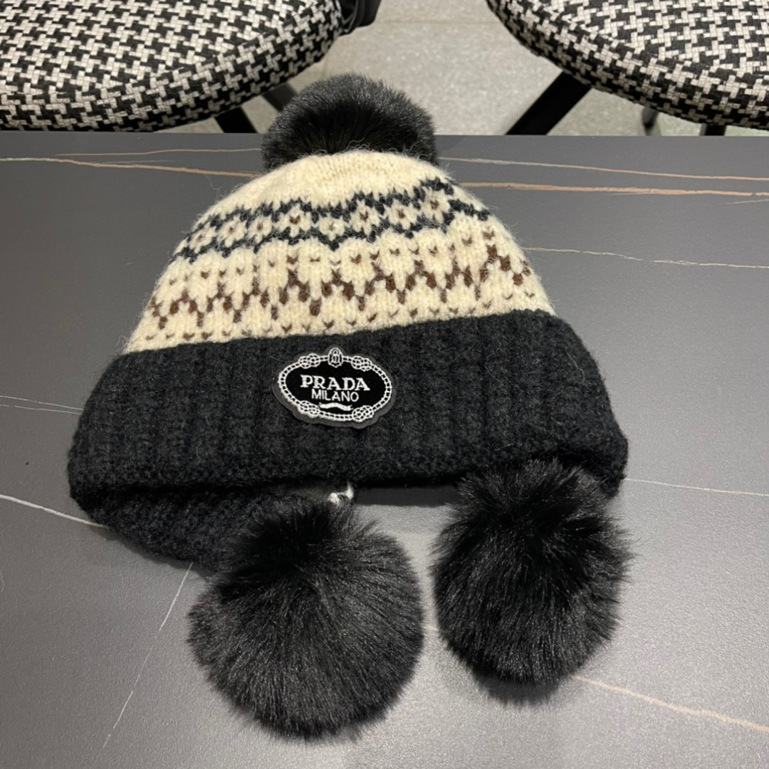  普拉达Prada护耳可爱加绒加厚女可爱保暖针织毛线帽子