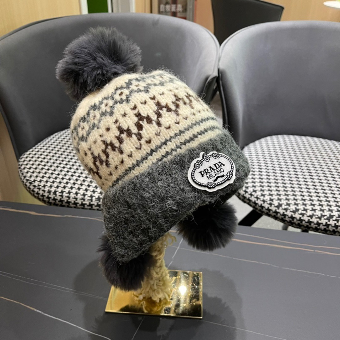  普拉达Prada护耳可爱加绒加厚女可爱保暖针织毛线帽子