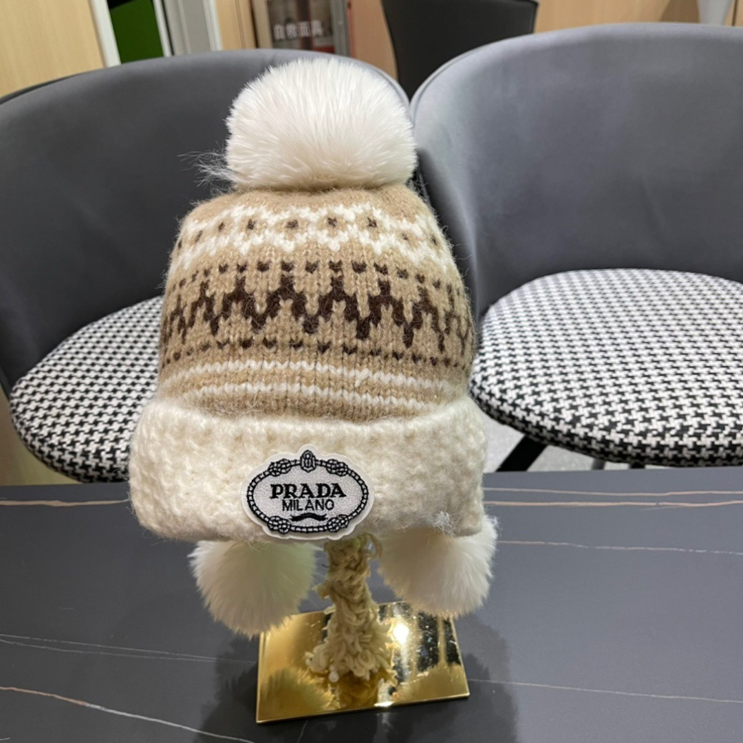  普拉达Prada护耳可爱加绒加厚女可爱保暖针织毛线帽子