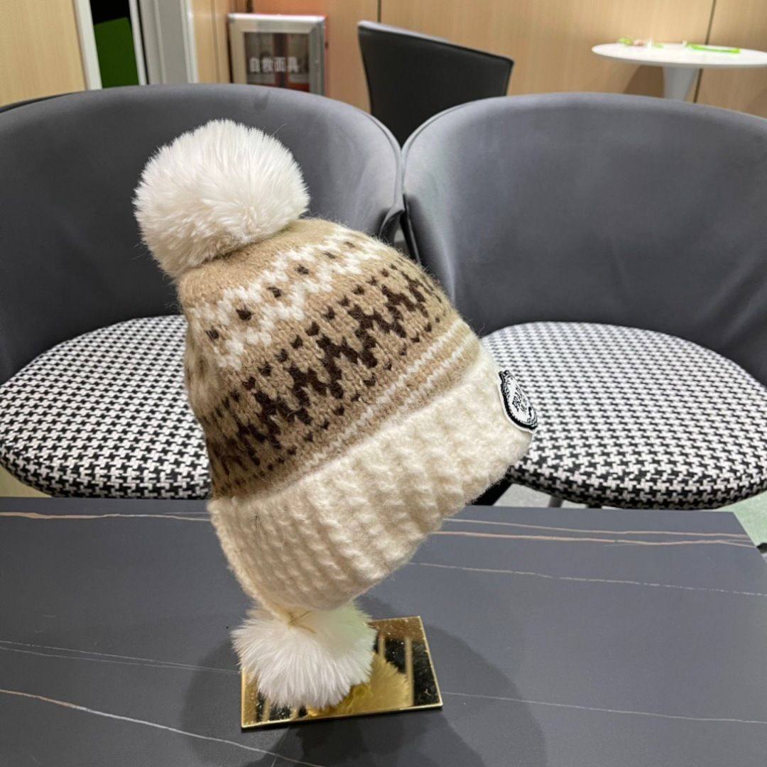  普拉达Prada护耳可爱加绒加厚女可爱保暖针织毛线帽子