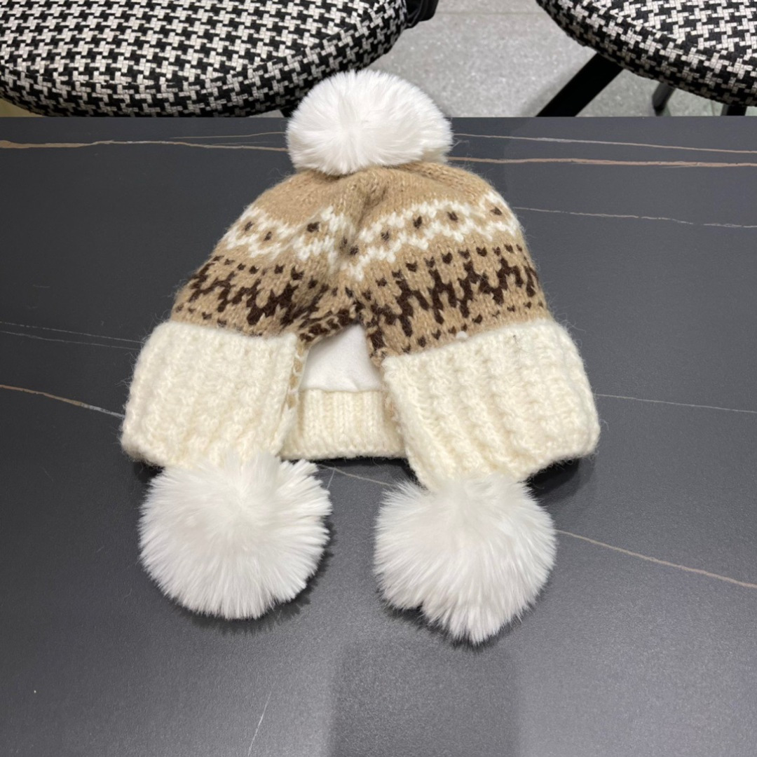  普拉达Prada护耳可爱加绒加厚女可爱保暖针织毛线帽子