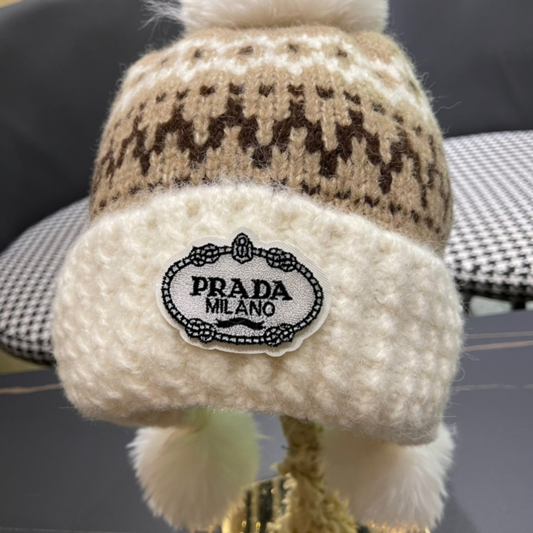  普拉达Prada护耳可爱加绒加厚女可爱保暖针织毛线帽子