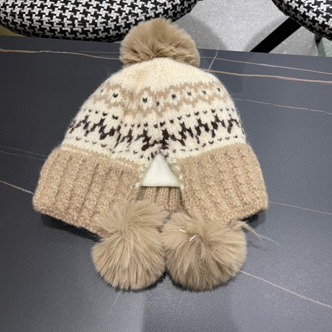  普拉达Prada护耳可爱加绒加厚女可爱保暖针织毛线帽子