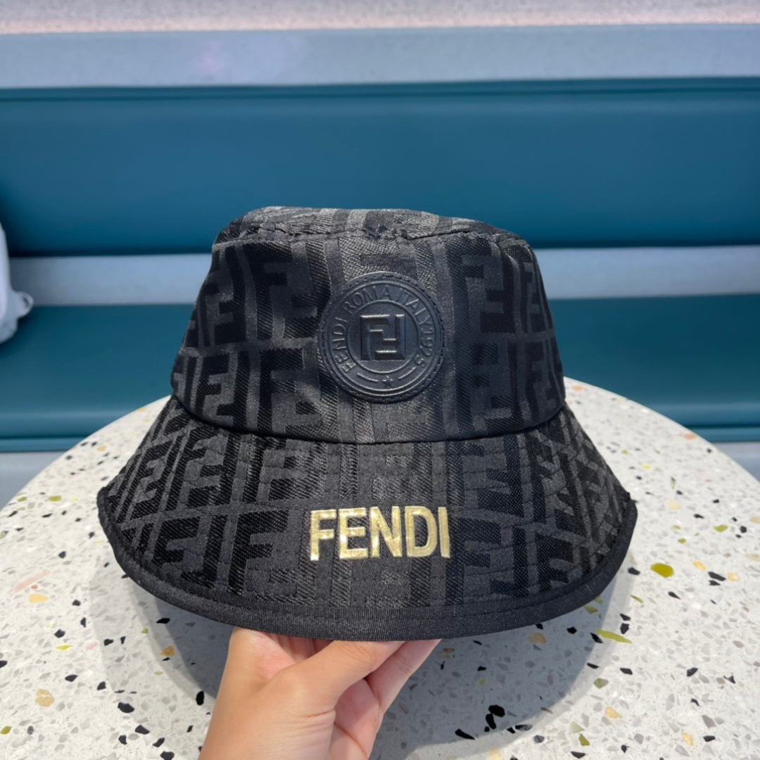 NO:220416,Fendi Popular FF Jacquard Fisherman Hat Men and Women Similar. Recommended by millions of celebrities. Buy a huge game, pixie style. Material: cotton. Head circumference: 57cm hat. Fisherman's hat. Baseball hat. Knitted hat. Hats. Fendi, fendi, espadrilles, hats.19860909Fendi芬迪 爆款 FF提花渔夫帽 男女 同款.百万红人推荐 入手 巨万搭 痞雅 风 材质:棉 头围:57cm帽子渔夫帽棒球帽针织帽,帽子,fendi,fendi,espadrilles,hats,hat