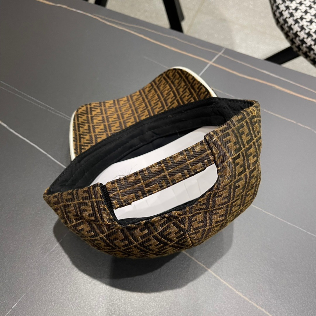  FENDI芬迪，棒球帽 代购版本！时尚潮流，高端做工！