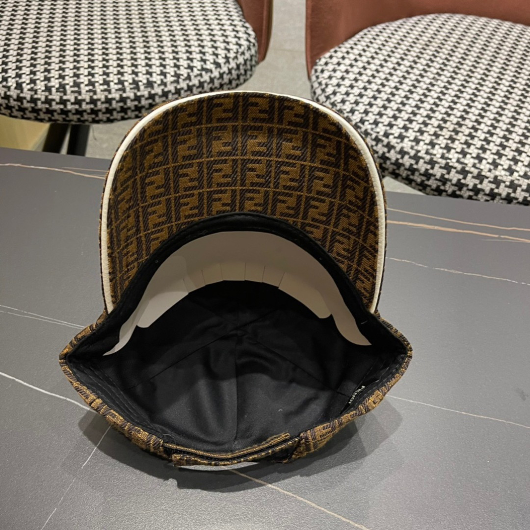  FENDI芬迪，棒球帽 代购版本！时尚潮流，高端做工！