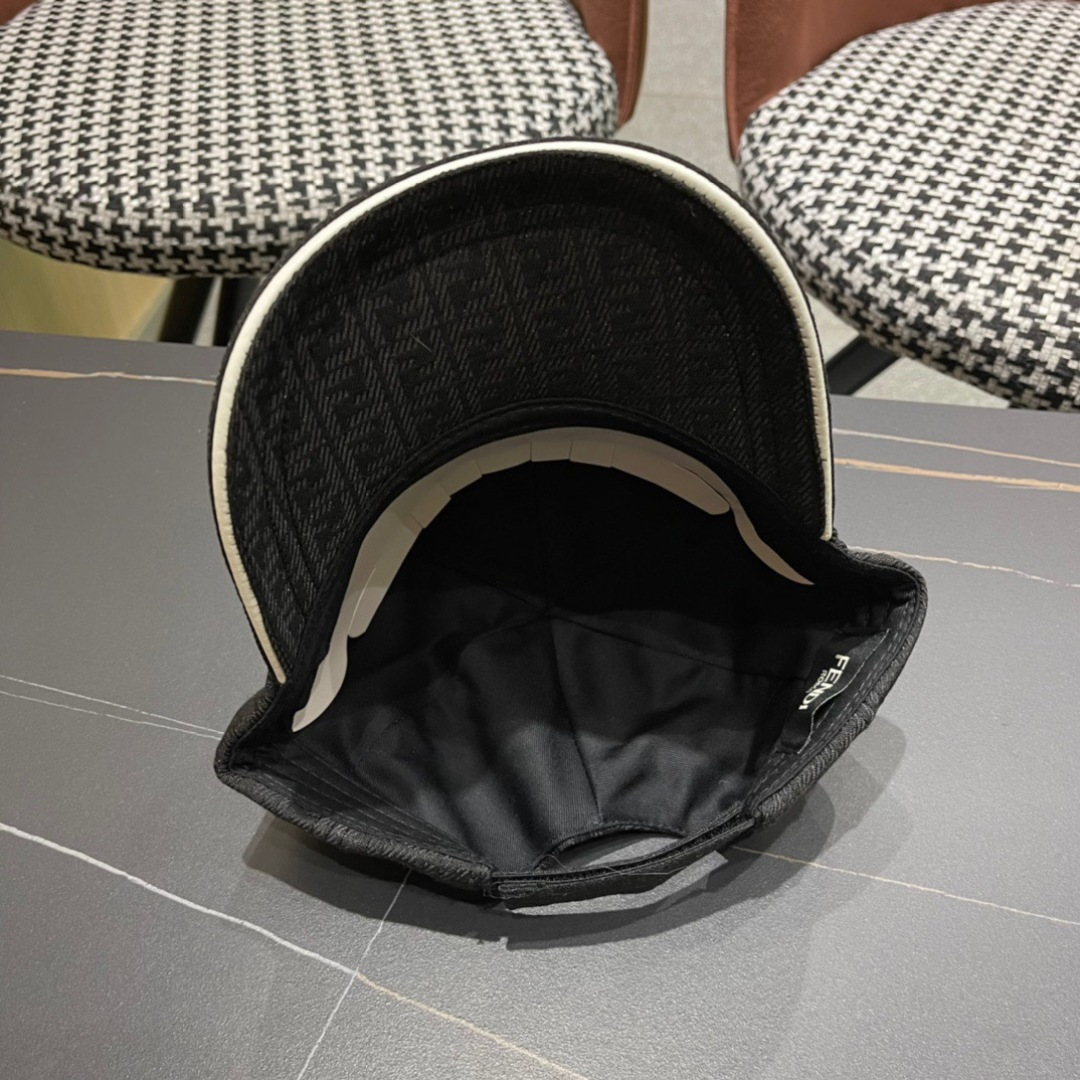  FENDI芬迪，棒球帽 代购版本！时尚潮流，高端做工！