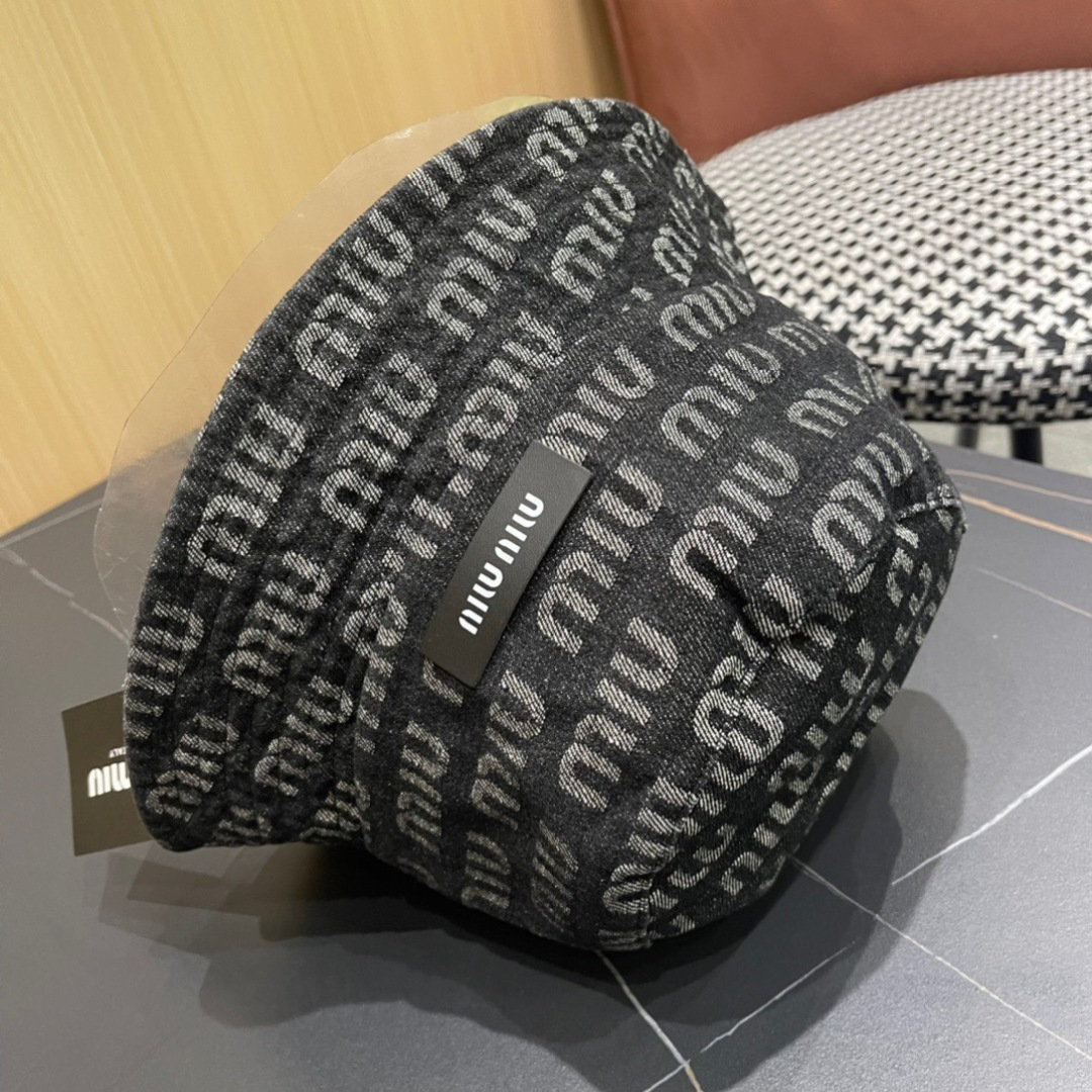  谬谬经典网官新款渔夫帽大牌高级十感足！简约尚时风，男女同款！高质品，尊享品质感！