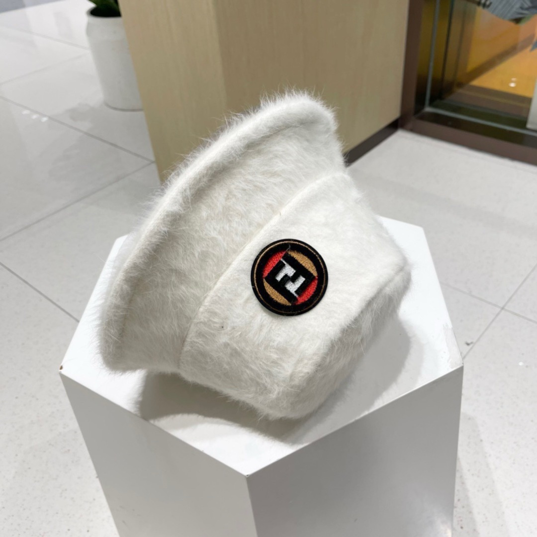 芬迪Fendi，2023秋冬新款渔夫帽，加厚保暖渔夫帽