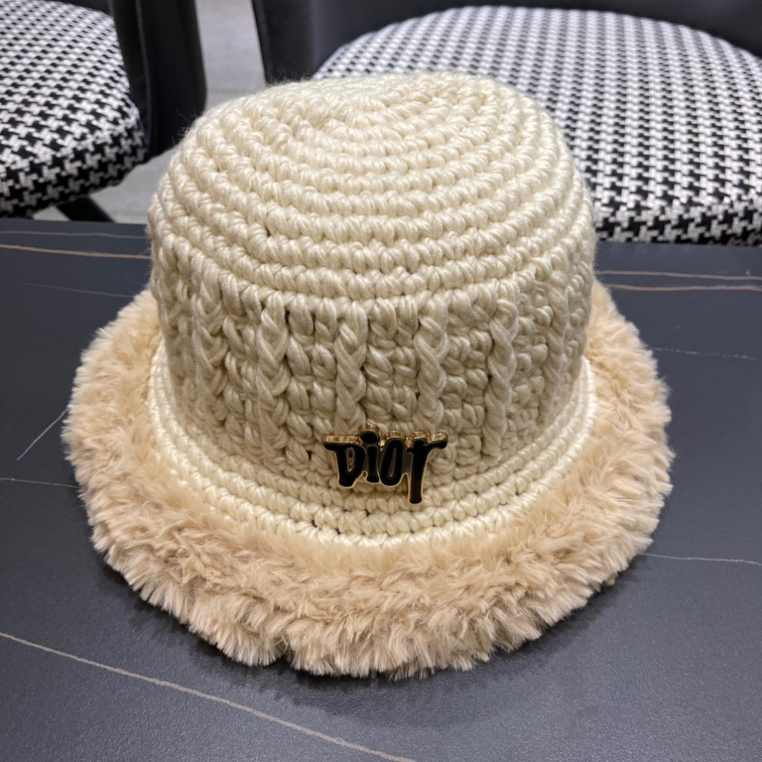 NO:365331,DIOR Korean version plush side fisherman hat for women in autumn and winter warm face showing small basin hat outdoor versatile knitted wool hat fisherman hat baseball hat knitted hat, hat, dior, dior, espadrilles, hatsDIOR迪奥韩版毛绒边渔夫帽女秋冬季保暖显脸小盆帽户外百搭针织毛线帽帽子渔夫帽棒球帽针织帽,帽子,dior,dior,espadrilles,hats,hat