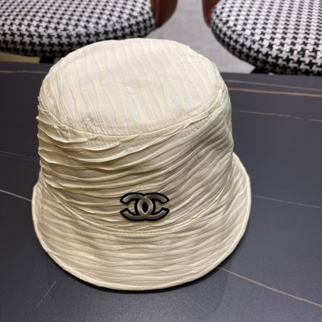 NO:224913,Chanel Chanel new fisherman hat, the most suitable hat for holiday travel, straw hat fisherman hat baseball hat knit hat, hat, chanel, chanel, espadrilles, hats19860909Chanel 香奈儿新款渔夫帽,最适合假期出游的一款帽子草帽渔夫帽棒球帽针织帽,帽子,chanel,chanel,espadrilles,hats,hat