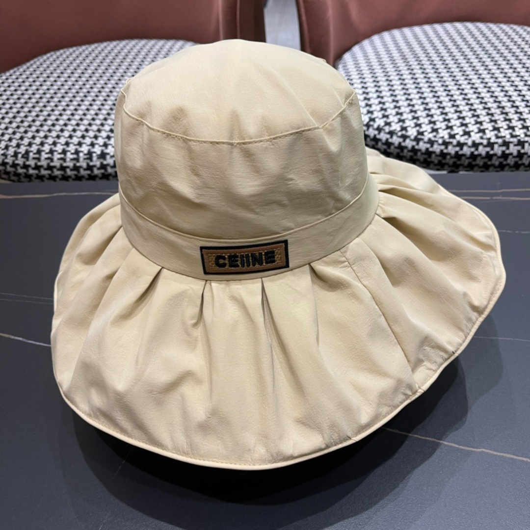 NO:224891,Celine CELINE's new UV sun protection fisherman's hat, so you can see the street-fried items!  Hat Straw Hat Fisherman Hat Baseball Hat Knitted Hats, Hats, Celine, Celine, espadrilles, Hats19860909赛琳CELINE新款防紫外线遮阳渔夫帽,好看到炸街单品！帽子草帽渔夫帽棒球帽针织帽,帽子,celine,celine,espadrilles,hats,hat