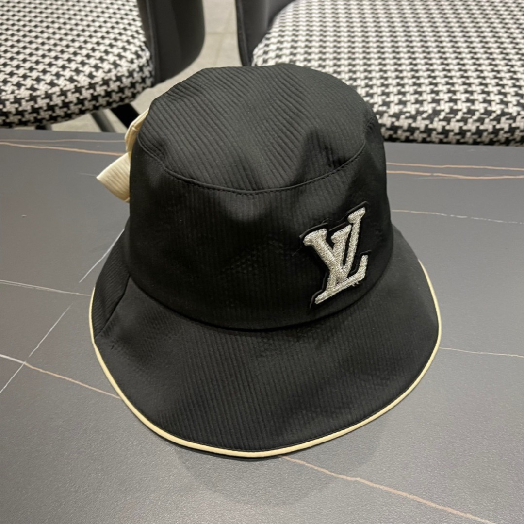 路易威登 LouisVuitton 新款LV渔夫帽，重工打造♥️渔夫系列高端大气，百搭款🤗