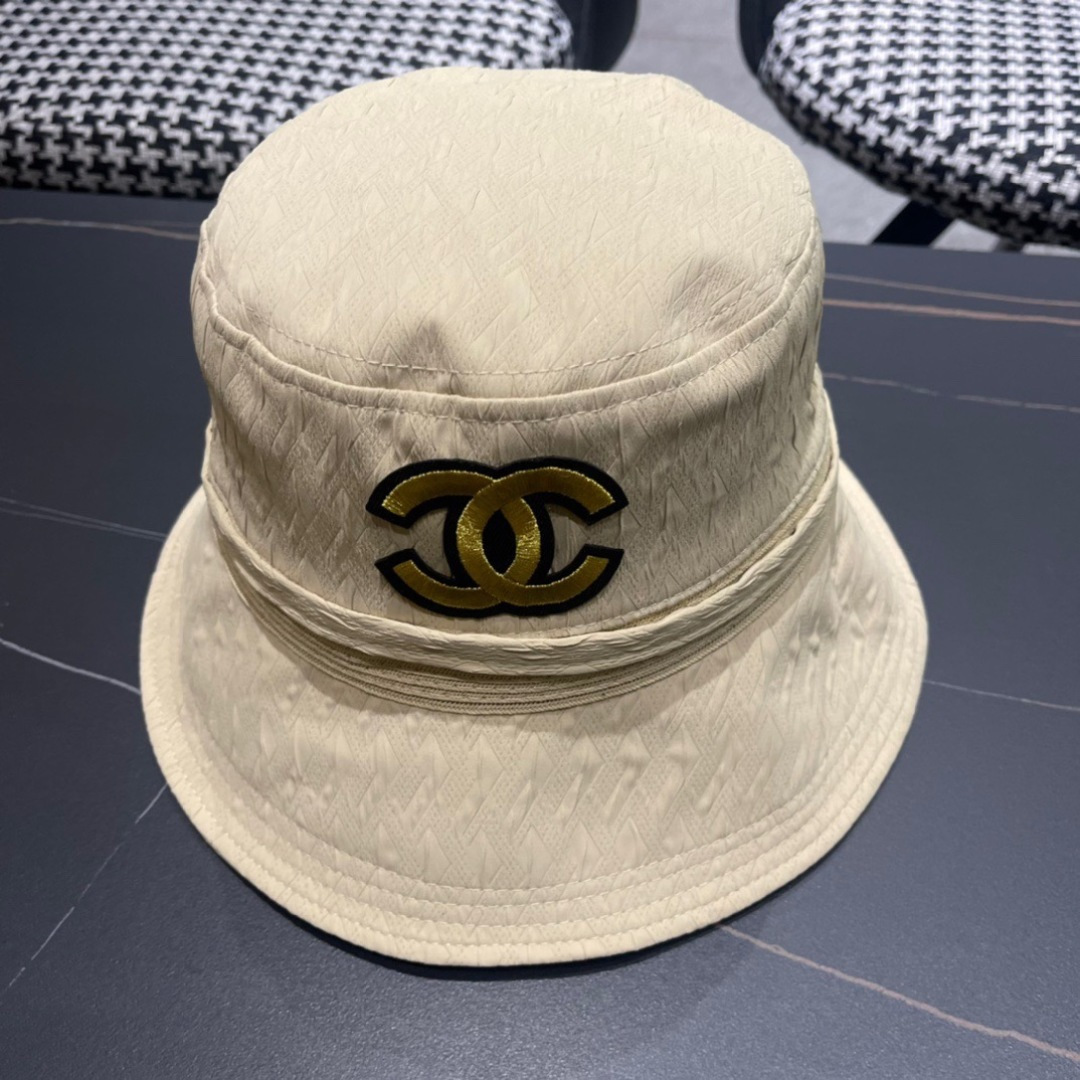 NO:225138,【CHANEL Chanel】The new small fragrant fisherman hat is a must-have for you when you go out, so buy it now!  Hat Straw Hat Fisherman Hat Baseball Hat Knitted Hats, Hats, Chanel, Chanel, espadrilles, hats19860909【CHANEL香奈儿】新款小香风渔夫帽,出街必备超好搭配,赶紧入手！帽子草帽渔夫帽棒球帽针织帽,帽子,chanel,chanel,espadrilles,hats,hat