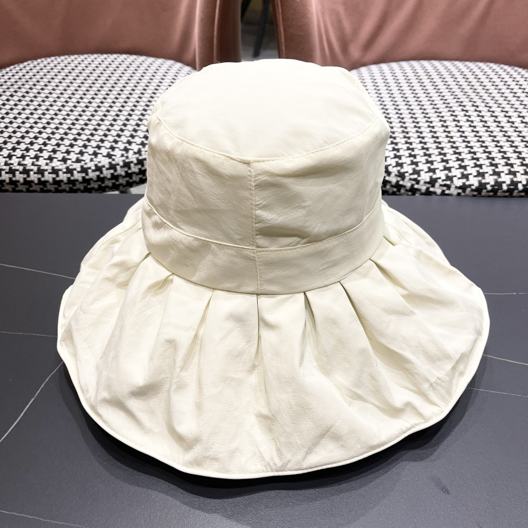  BALENCIAGA巴黎世家2025夏季新款渔夫帽，简约休闲百搭款，