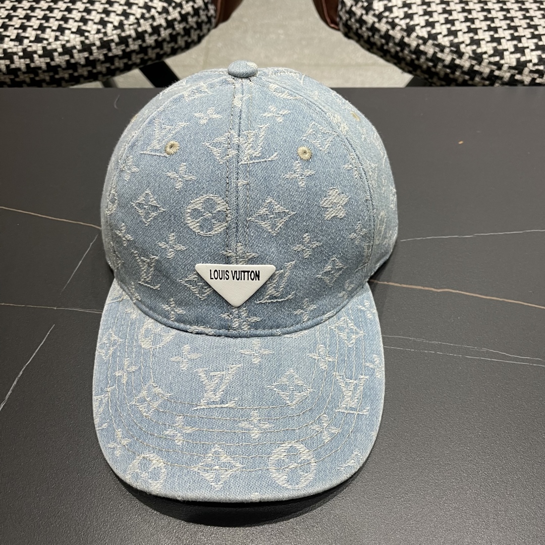  LV路易威登原单棒球帽  专柜热卖轻盈透气。完美版型，对格精准无误，原厂品质，独家实物拍摄，男女适用