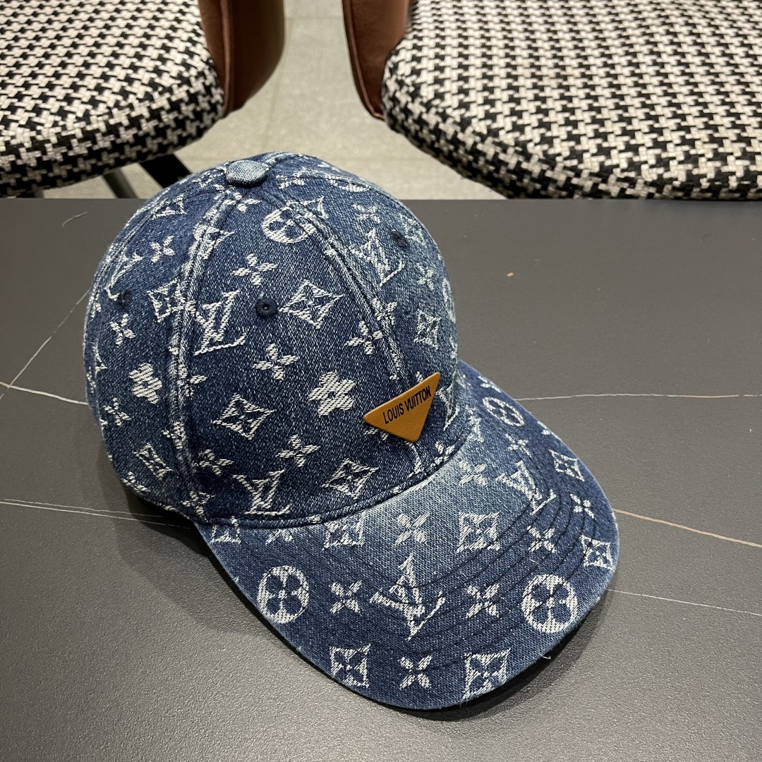  LV路易威登原单棒球帽  专柜热卖轻盈透气。完美版型，对格精准无误，原厂品质，独家实物拍摄，男女适用