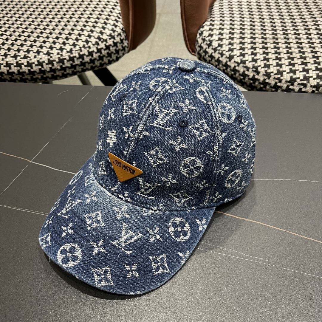  LV路易威登原单棒球帽  专柜热卖轻盈透气。完美版型，对格精准无误，原厂品质，独家实物拍摄，男女适用
