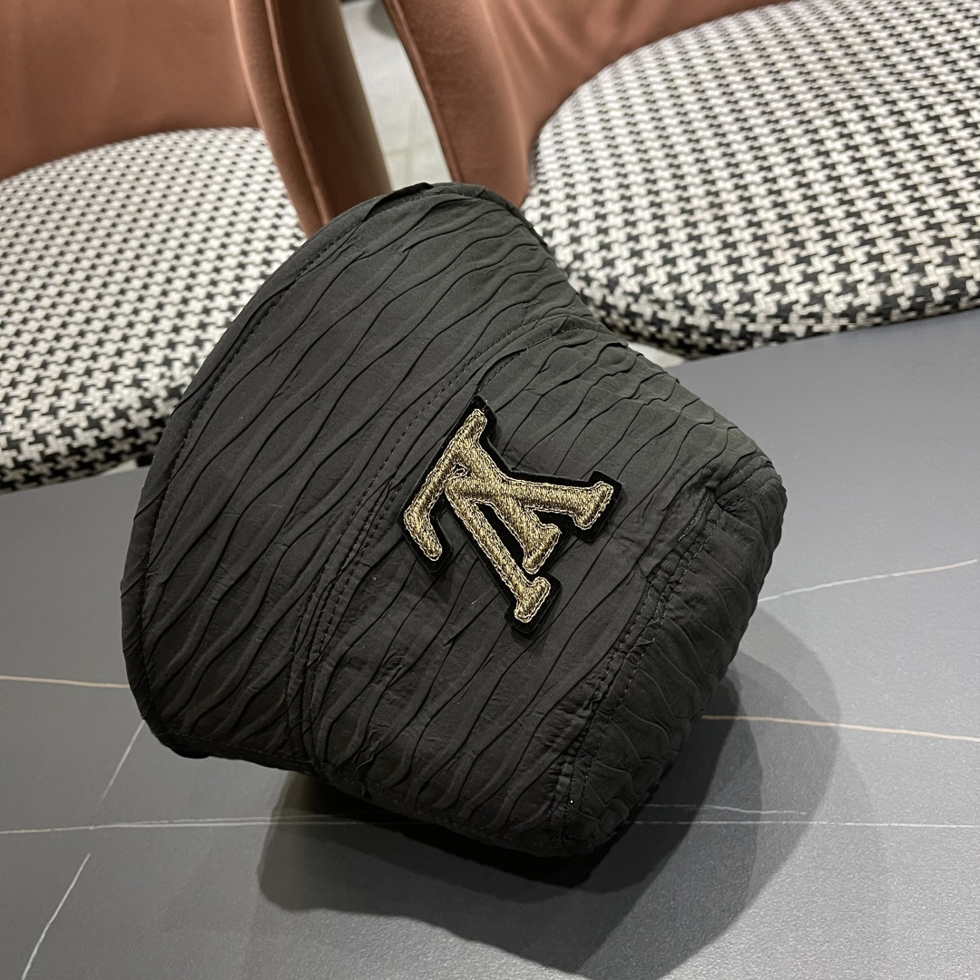  lv路易威登渔夫帽百搭盆帽显脸小防晒遮阳帽水桶帽子

