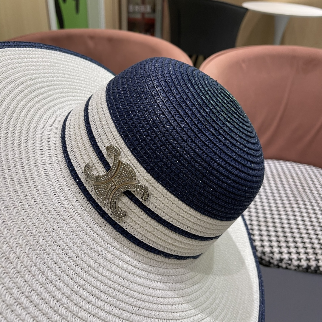 【CELINE赛琳】2025新款大沿草编草帽，出街必备超好搭配，赶紧入手！