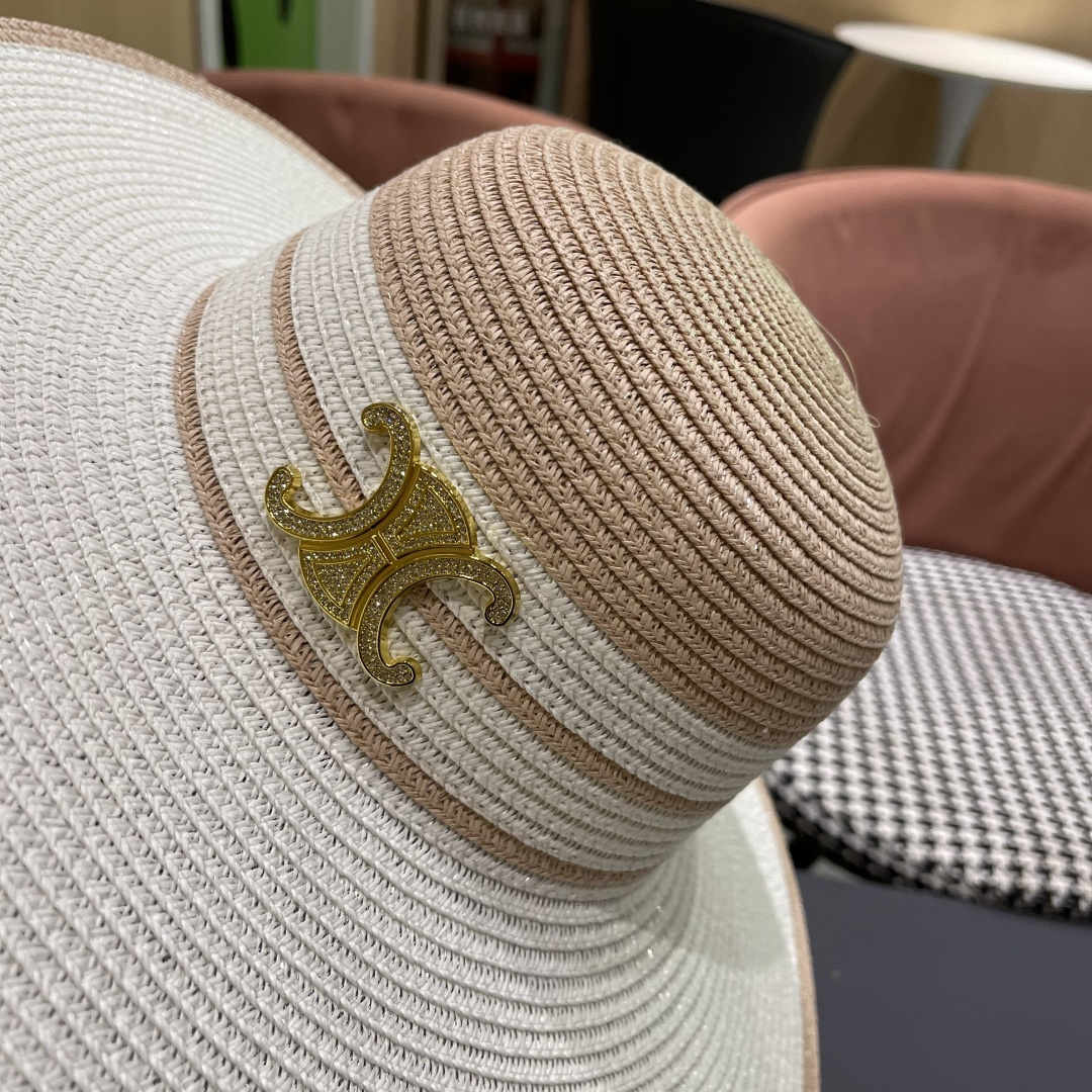 【CELINE赛琳】2025新款大沿草编草帽，出街必备超好搭配，赶紧入手！