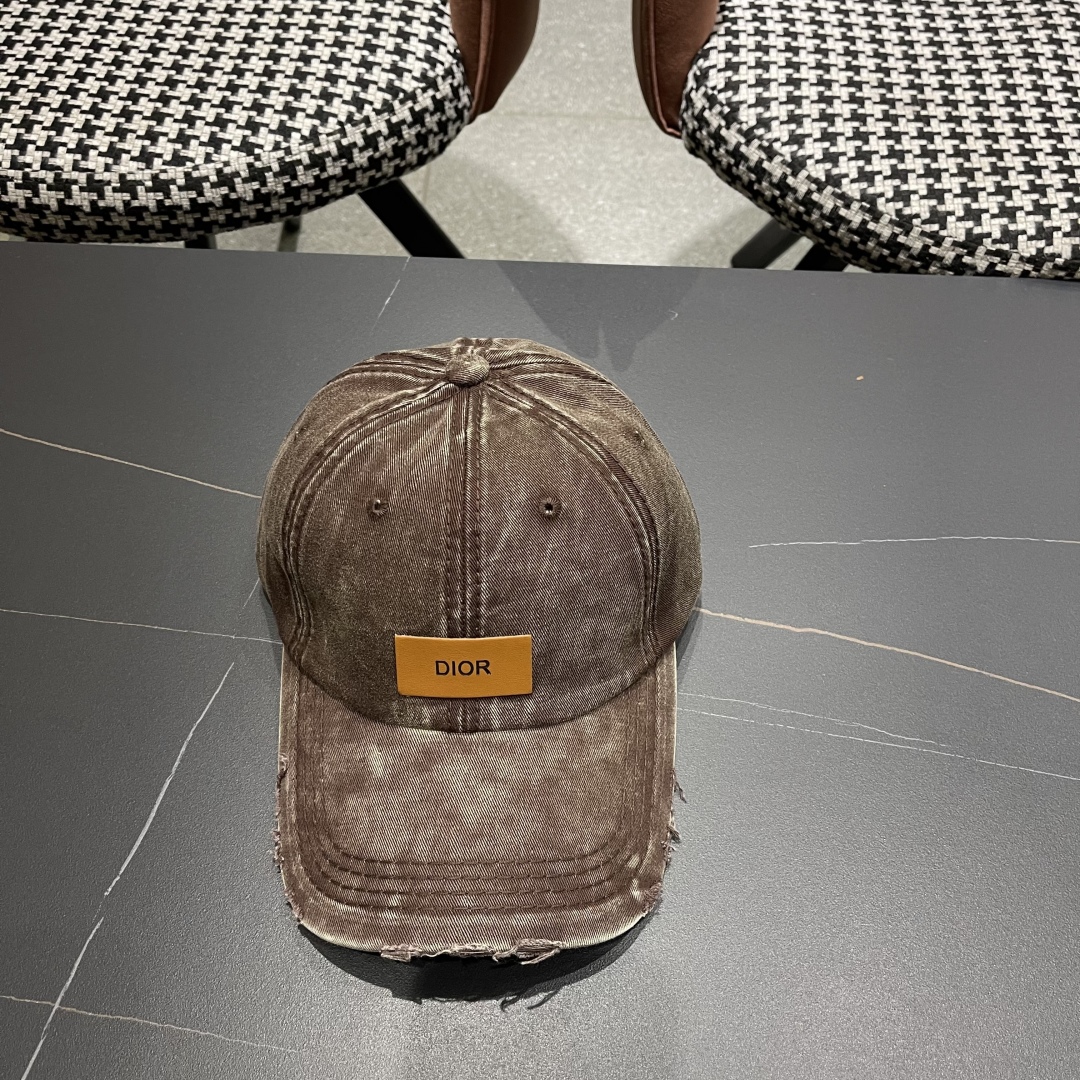 【DIOR迪奥】2025新款简约棒球帽🧢，新款出货，大牌款超好搭配，赶紧入手！