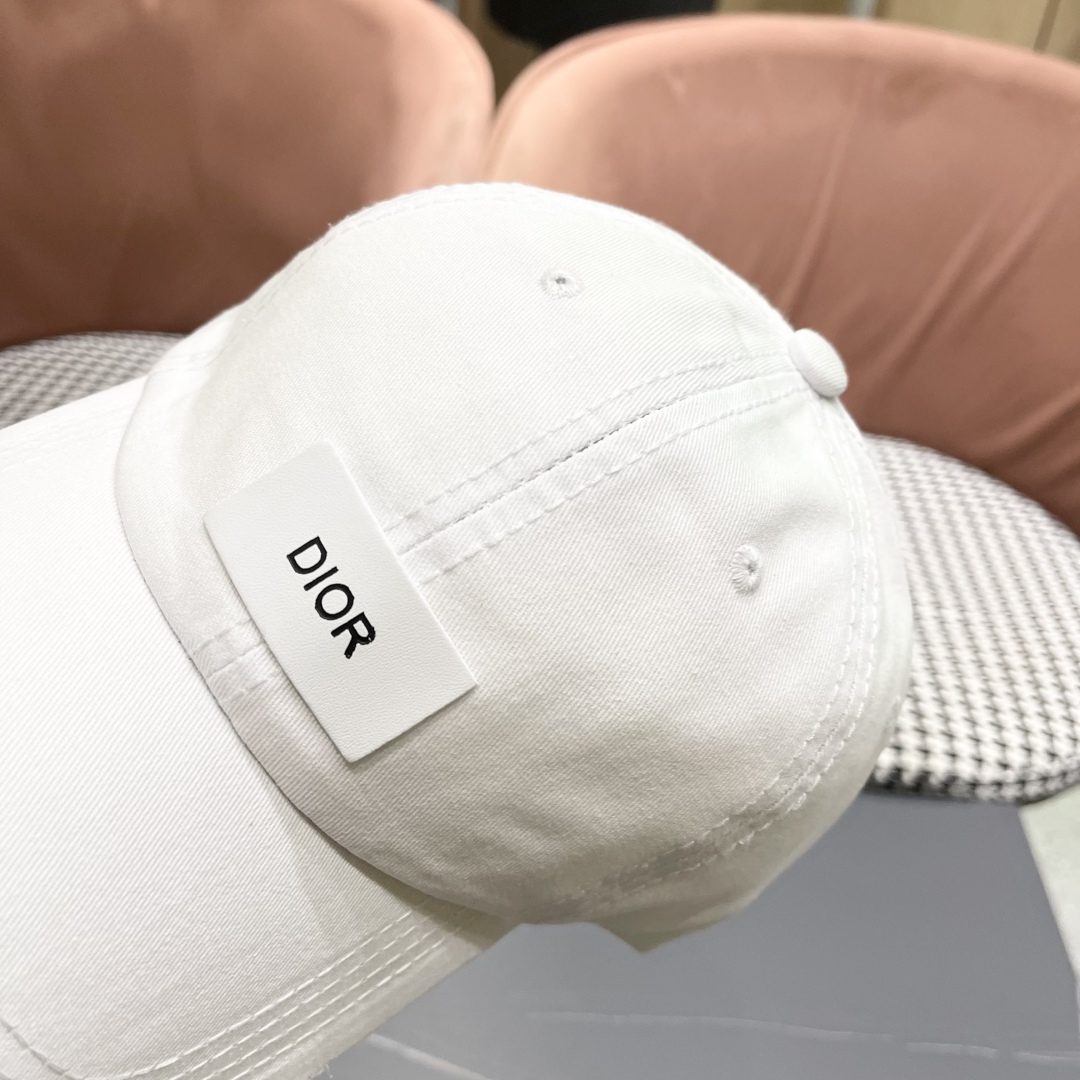 【DIOR迪奥】2025新款简约棒球帽🧢，新款出货，大牌款超好搭配，赶紧入手！