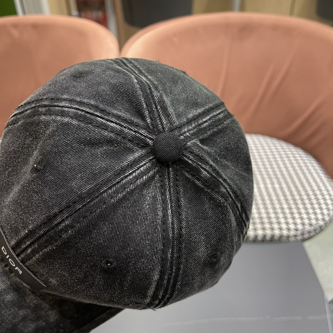 【DIOR迪奥】2025新款简约棒球帽🧢，新款出货，大牌款超好搭配，赶紧入手！