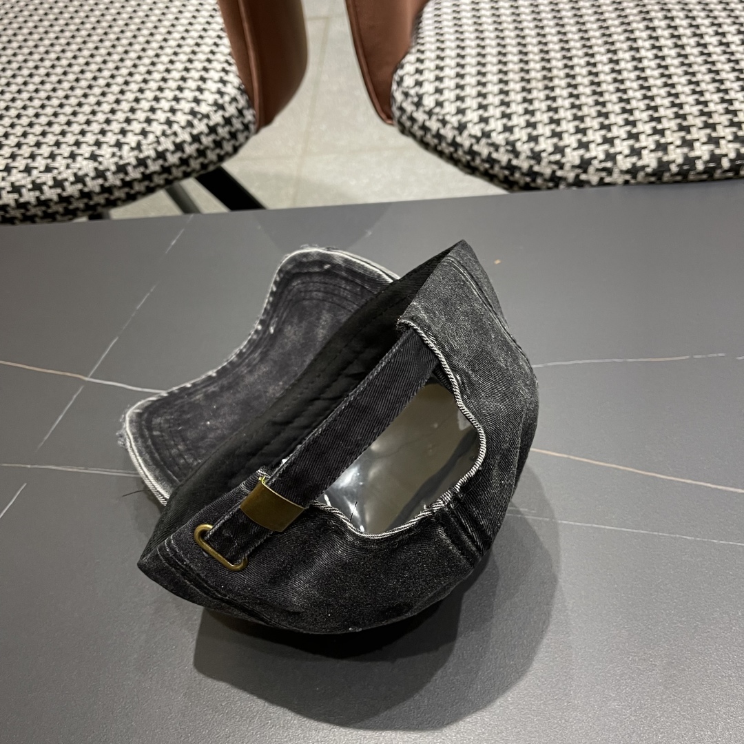 【DIOR迪奥】2025新款简约棒球帽🧢，新款出货，大牌款超好搭配，赶紧入手！