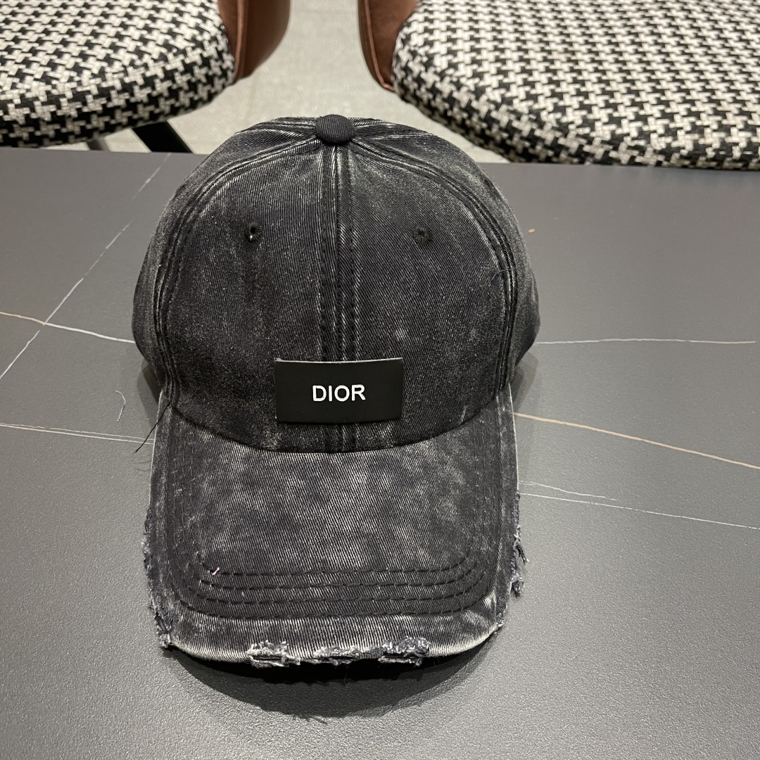 【DIOR迪奥】2025新款简约棒球帽🧢，新款出货，大牌款超好搭配，赶紧入手！