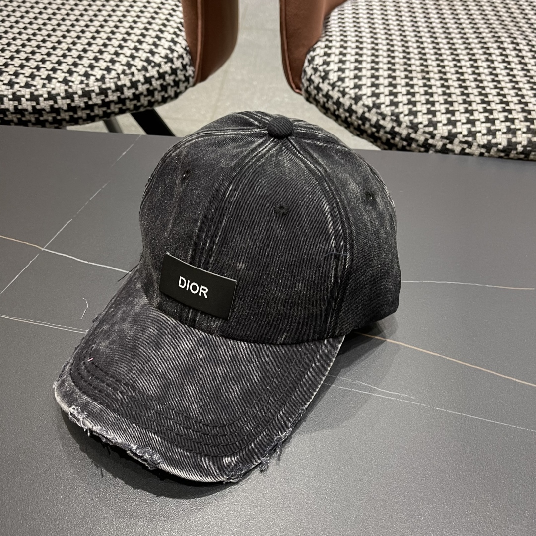 【DIOR迪奥】2025新款简约棒球帽🧢，新款出货，大牌款超好搭配，赶紧入手！