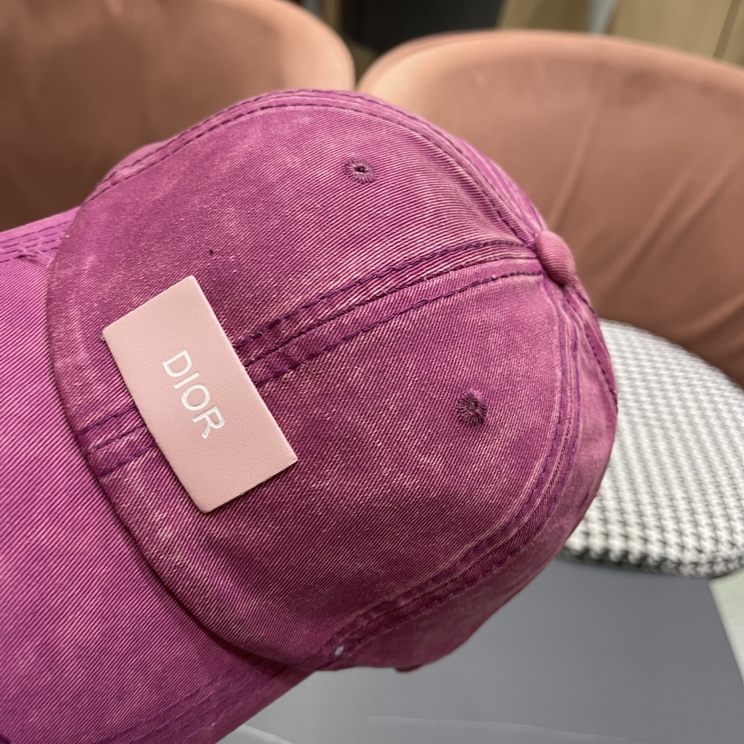 【DIOR迪奥】2025新款简约棒球帽🧢，新款出货，大牌款超好搭配，赶紧入手！