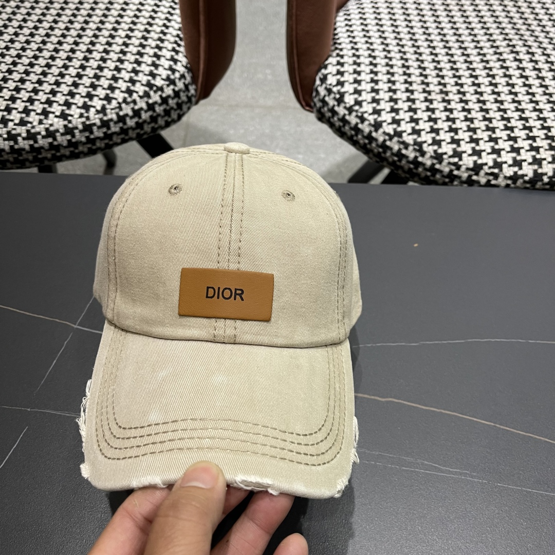 【DIOR迪奥】2025新款简约棒球帽🧢，新款出货，大牌款超好搭配，赶紧入手！
