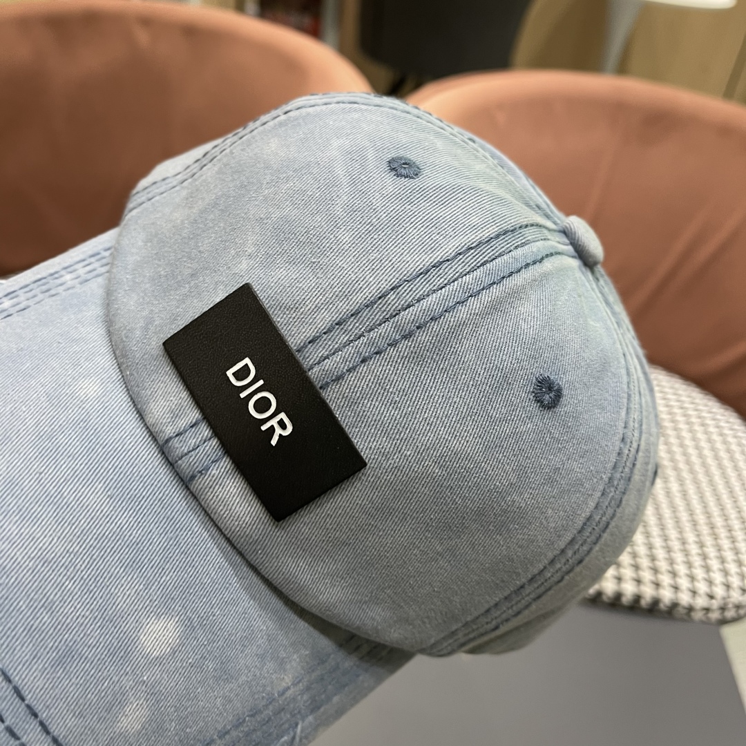 【DIOR迪奥】2025新款简约棒球帽🧢，新款出货，大牌款超好搭配，赶紧入手！