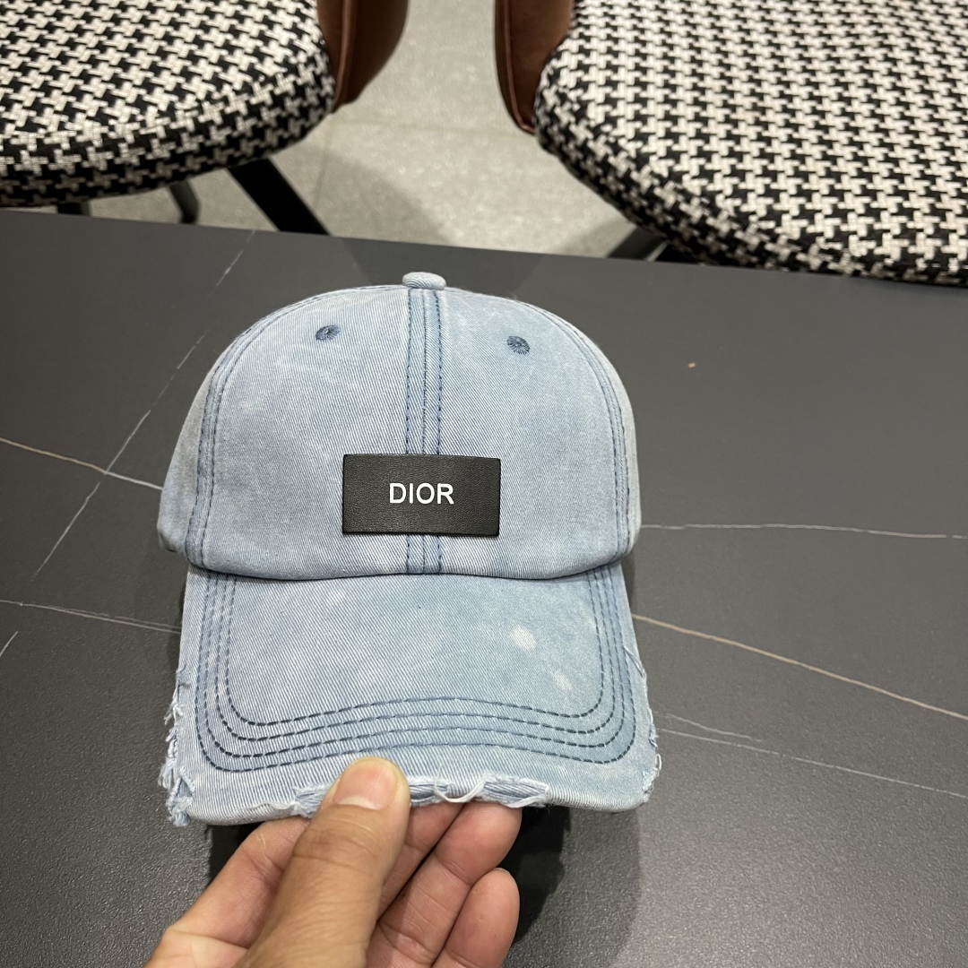 【DIOR迪奥】2025新款简约棒球帽🧢，新款出货，大牌款超好搭配，赶紧入手！