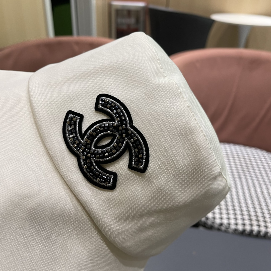  chanel香奈儿2025新款休闲百搭渔夫帽女春夏时尚蝴蝶结刺绣遮阳帽