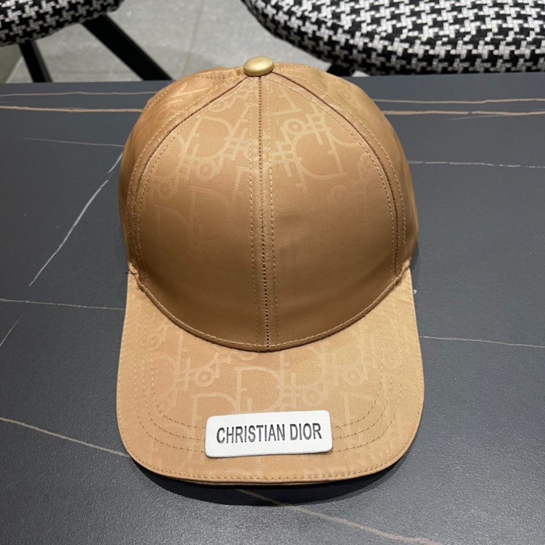  Dior迪奥2024棒球帽🧢美美哒😋简约大气❤时尚大方🌹低调奢华🥰防晒，时尚两不误，百搭款🙆🏻😱亲，赶