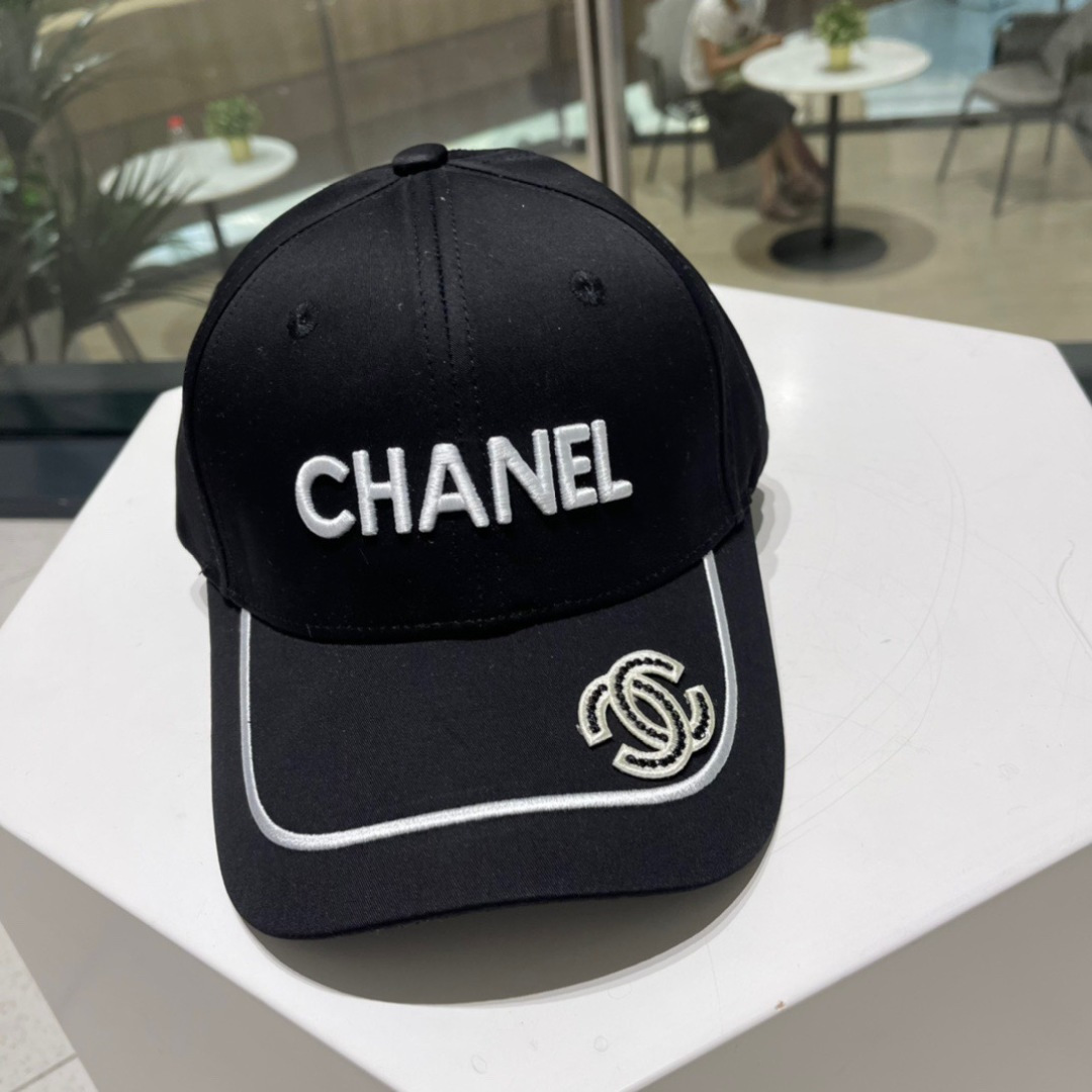   CHANEL香奈儿】新款简约刺绣logo棒球帽，新款出货，大牌款超好搭配，赶紧入手！