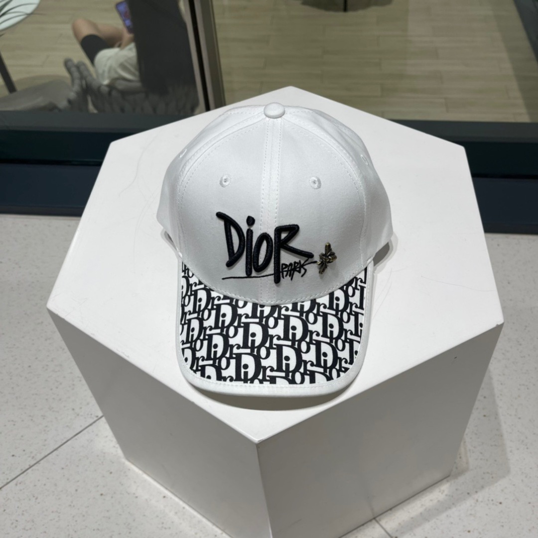 NO:344697,Dior baseball cap high-end simple and atmospheric, sun protection, fashionable, versatile hat, straw hat, fisherman hat, baseball cap, hat, dior, dior, espadrilles, hatsDior迪奥棒球帽 高版本简约大气,防晒,时尚两不误,百搭款帽子草帽渔夫帽棒球帽,帽子,dior,dior,espadrilles,hats,hat