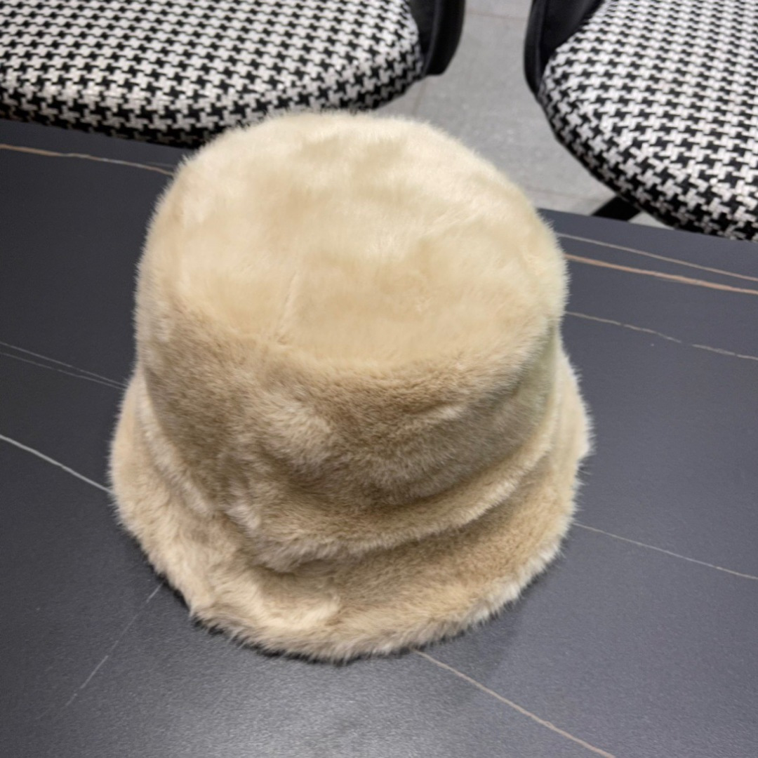 蒙口moncler2024新款毛绒绒毛线渔夫帽保暖百搭街头盆帽