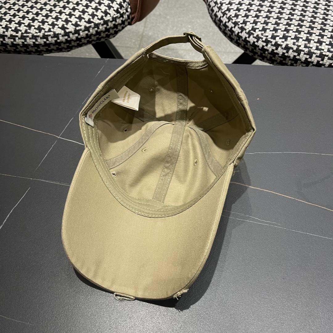  Moncler蒙口2025新款小破洞棒球帽，质量超赞，基础头围56，贴片可调节。