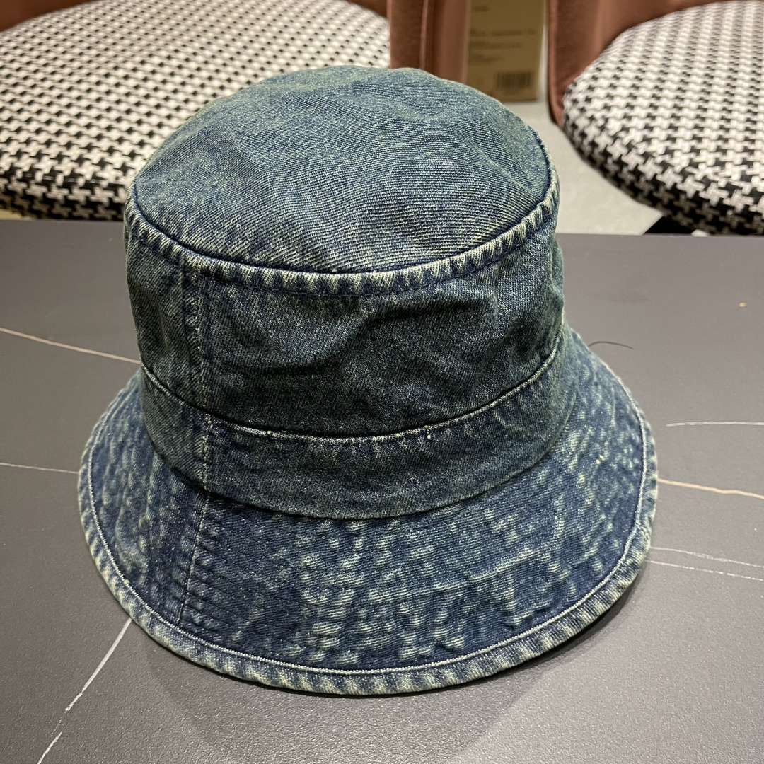  PRADA普拉达 做旧水洗牛仔渔夫帽设计街头小众盆帽潮