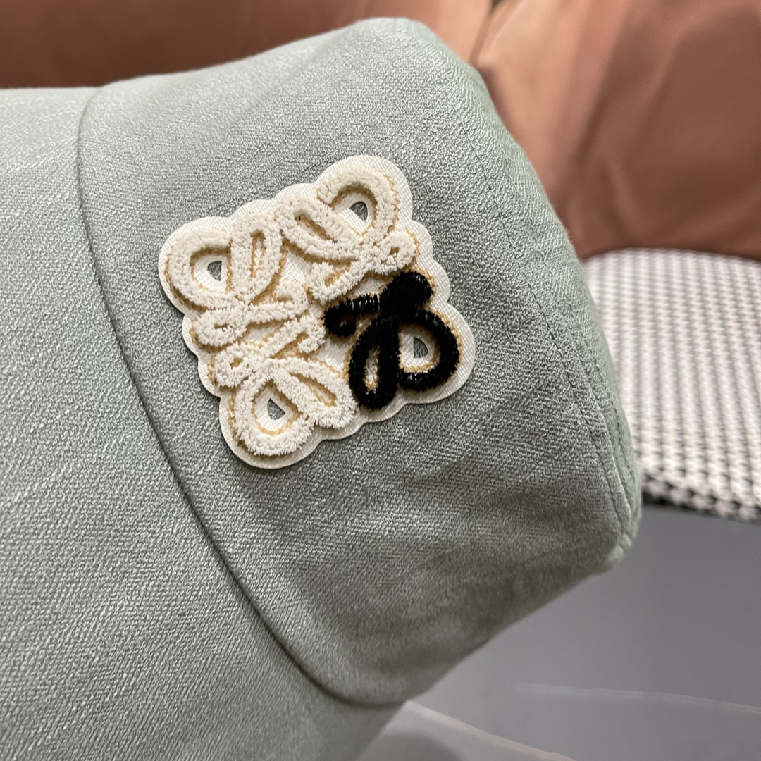  罗意威loewe春夏新款日式简约渔夫帽网红百搭遮阳显脸小水桶帽