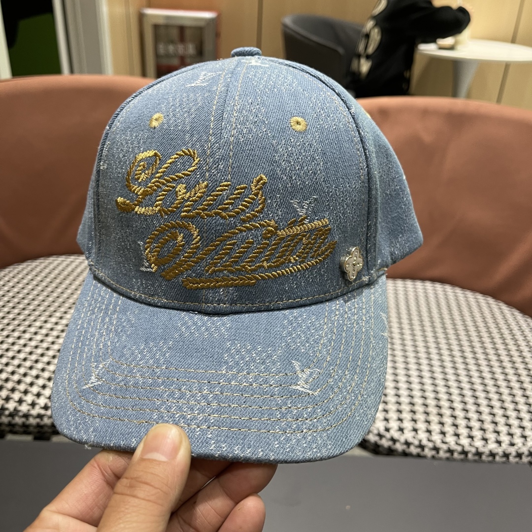  LV路易威登新款原单棒球帽，11开模订制，时尚帅气质量超赞，基础头围56，贴片可调节。