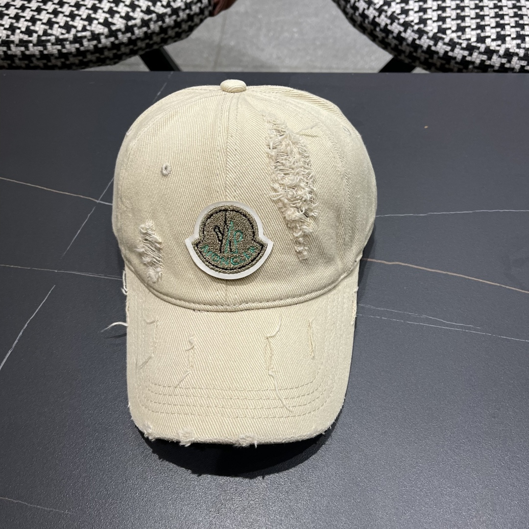 NO:228488,The new ripped baseball cap, fashionable street frying items, very OK style, high quality, comfortable and breathable, hat, straw hat, fisherman hat, baseball cap, hat, christian louboutin, Moncler, espadrilles, hats19860909蒙口MONCLER新款破洞棒球帽,时尚炸街单品,风格很OK,高品质舒适透气,帽子草帽渔夫帽棒球帽,帽子,christian louboutin,Moncler,espadrilles,hats,hat